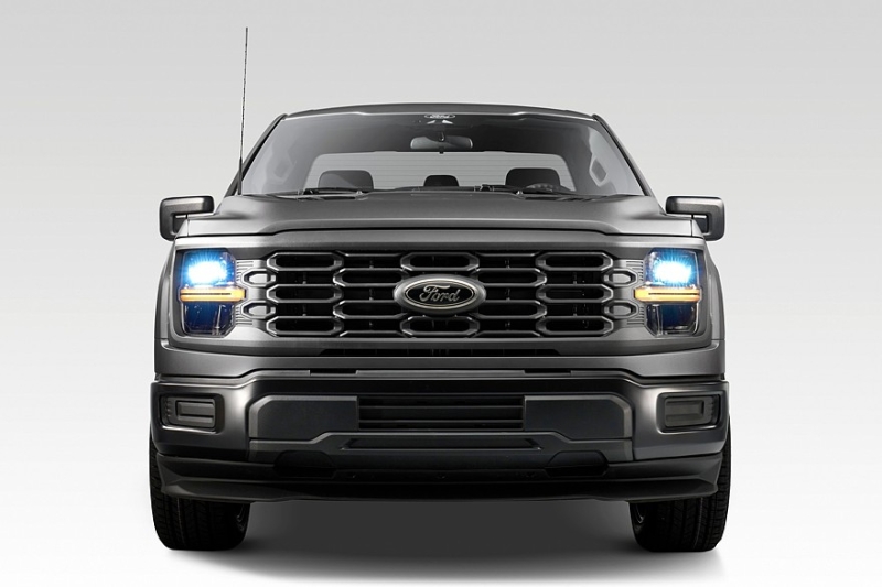 Ford F-150 FP700S: наследник легендарного Ford F-150 SVT Lightning с компрессорным V8