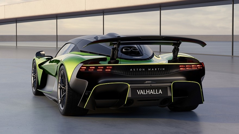 Aston Martin Valhalla: PHEV-установка с V8, первая «сотня» за 2,5 с, разгоняется до 350 км/ч