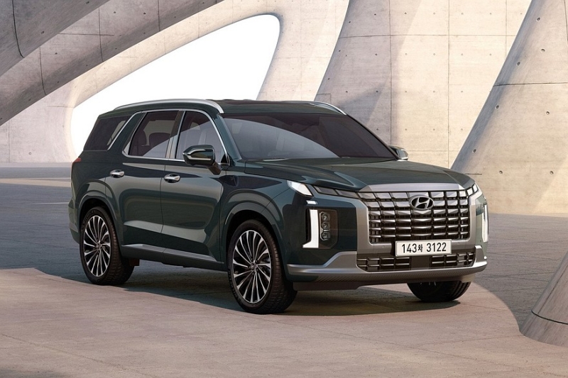 Рассекречен новый Hyundai Palisade: суровый облик и девятиместный салон