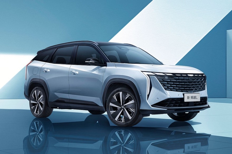 Новый Geely Atlas поступил в продажу: дешевле предшественника
